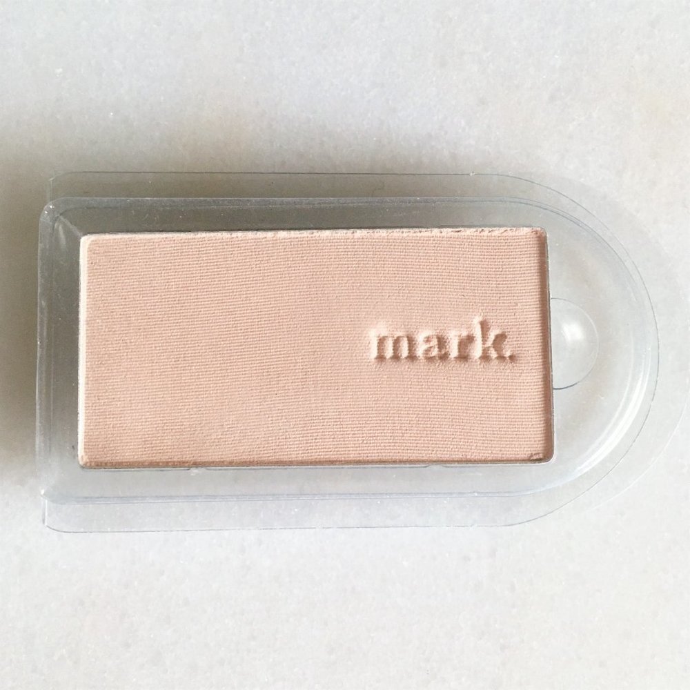 3/$36 - New! Mark blush / highlighter pan (Angel Glo) shimmer